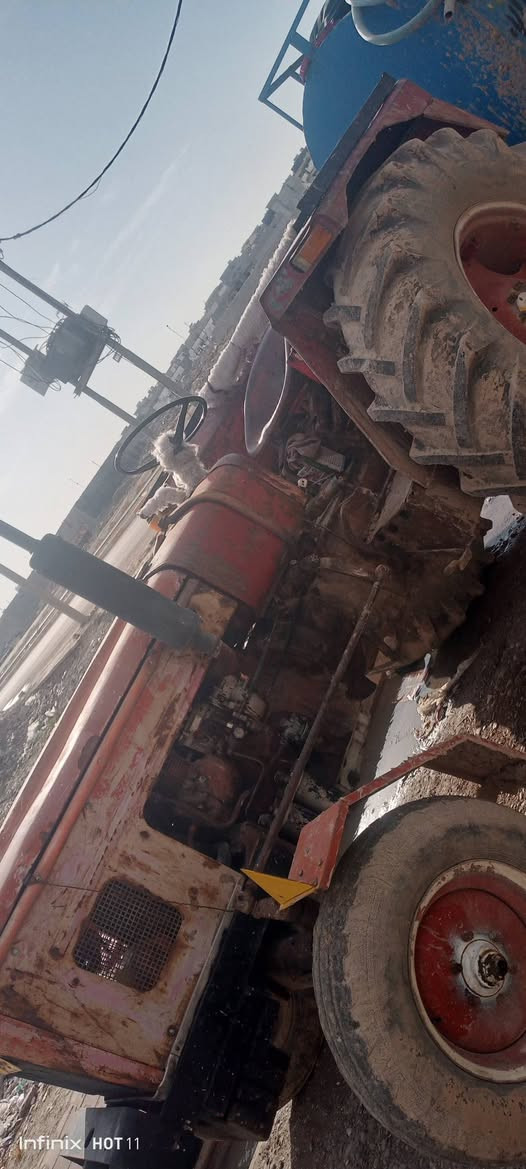 مكينه عنتر موديل 87 كامله مابيه اي نقص مكفوله كفاله عامه بيه سنويه بدون تحويل وراه مقطوره جاهزه ماطوره وصوندته جديده وعربانه  السعر 7 ونص وبيه مجال للشراي للاستفسار الاتصال ***********
