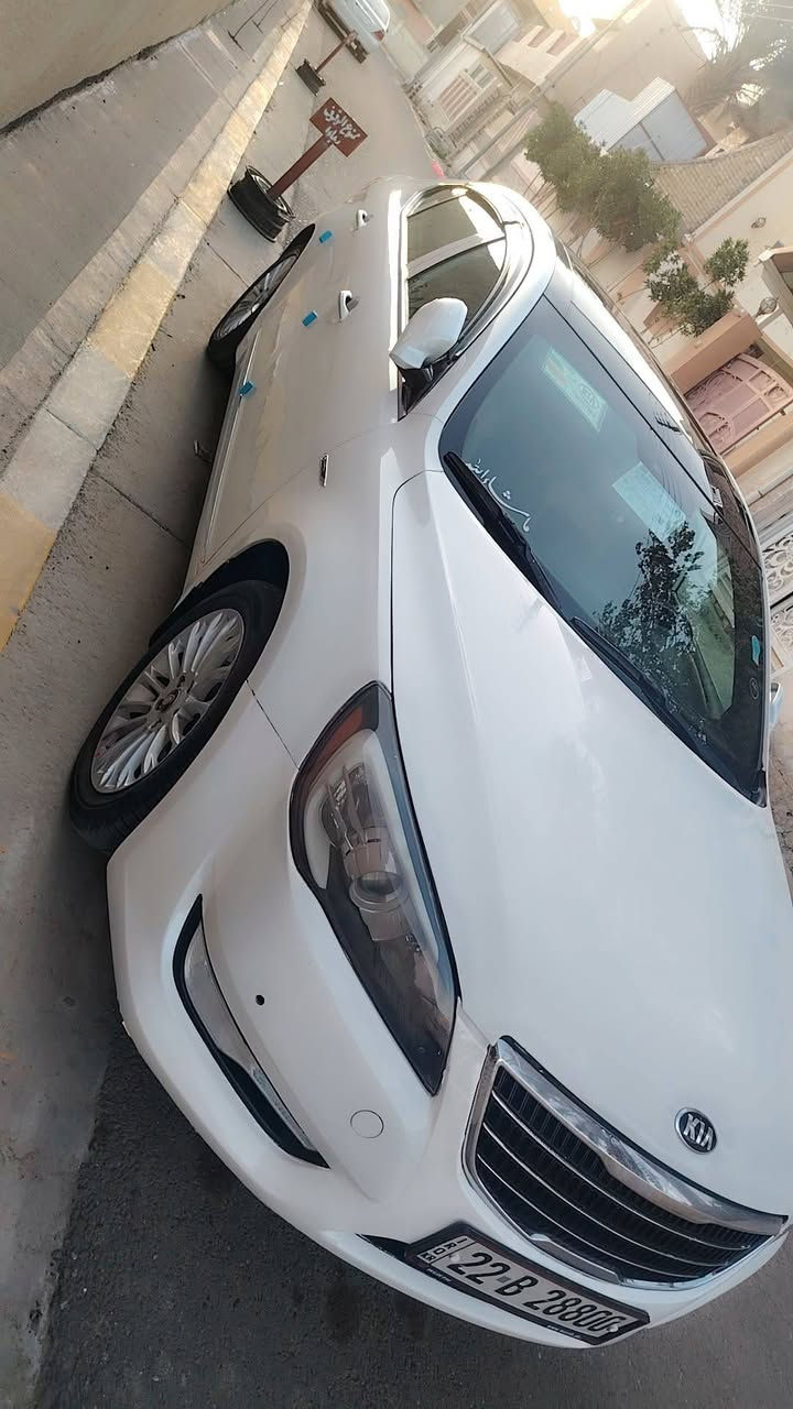 من رخصت الادمن
كادنزا للبيع فقط 
موديل السياره ٢٠١١ 
خليجي 
مكينه كفاله برغي ما مفتوح بيها 
مكينه كير كفاله 
تخم تاير جديد 
صدر امامي خلفي تراي فول 
فول واحد ع واحد 
بيها طارف الجاملغ والبنيد  أو بيها بارد بالباب الصدر  
رقم هزه كله جديد 

مكان🚩 السياره فلوجه سعر السياره   ١٠٠  أو بيها مجال بصيط  الشراي يتصل ***********
