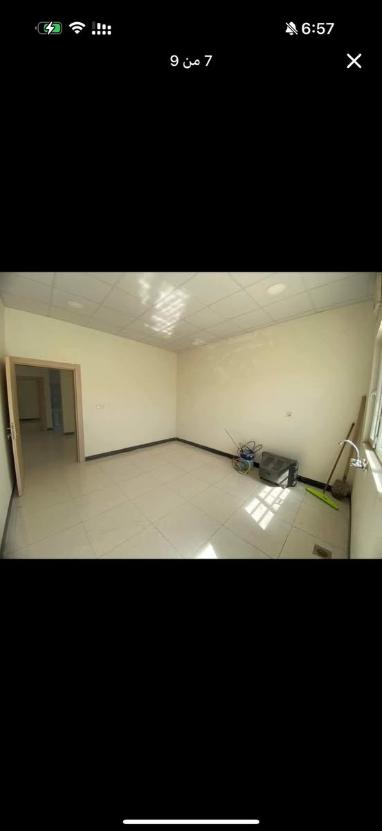 سلام عليكم بيت للبيع مساحته 200متر البيت حالين ساكنين بي اي عيب مابي نضيف البيت للستفسار اكثر اتصل عل صاحب البيت سعر البيت 60وبي مجال شي قليل رقم صاحب البيت  مكلفه بنشر فقط***********
