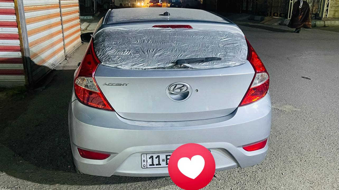 السلام عليكم اكسنت مضلع هاج باك موديل 2012 وارد أمريكي مكينة 1600 مواصفات نص فول تدفئة تبريد تخم تاير جديد كاعية جلد شاشة تاب  رقم بغداد إنكليزي وبسمي تحويل ثاني يوم رقم الهاتف *********** شراي يتصل مكلف بالنشر
