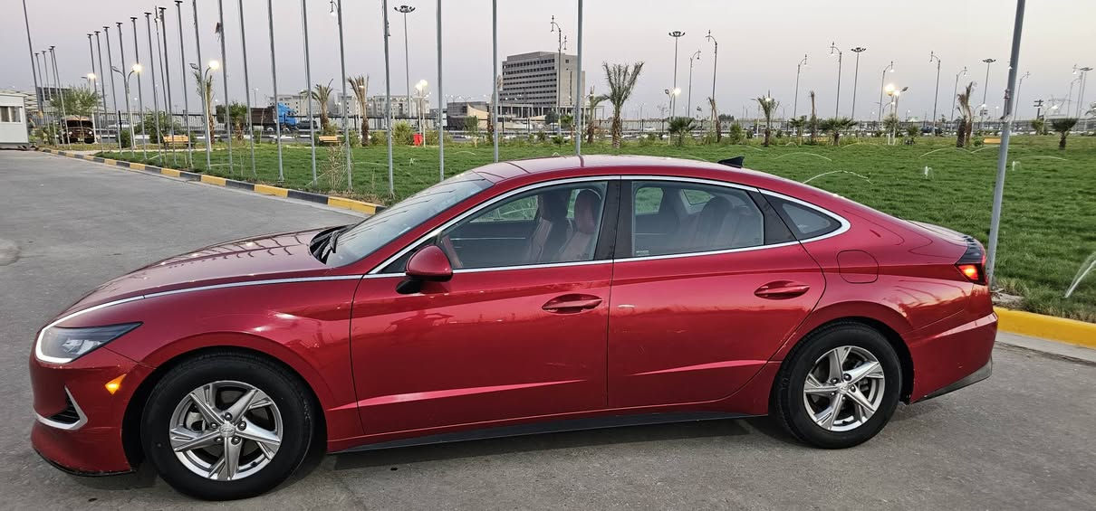 السلام عليكم 
هيونداي سوناتا 2021 للبيع او مراوس حسب القناعه
وارد امريكي  حادث داير فقط كد ٥اصابع صبغ الباقي كفاله
رقم اربيل بعدها ما منتهيه السنويه باسم شركه تريد تحويل او وكاله
المواصفات : 
.مكينه ٢٥٠٠ تنفس طبيعي
.رادارات 360 درجة 
.كراسي + (تدفئه 
.رادار مانع تصادم 
. رادارت جانبية ( تحذير النقطة العمياء ) 
. شاشة وسطية اكبر حجم 
. هاندبريك كهرباء 
. تحكم ستيرن جهتين 
. اضاءة امامية ليد 
. اضاءة امامية زينون 
. اضاءة خلفية ليد 
. تحديد سرعه 
. تحديد مسار
. سماعات نظام Bose
.مساحات اوتو ويا المطر تشتغل وحدها
العنوان البصره حي المهندسين 
لاستفسار مرايله او اتصال
 *********** 
*********** البصرة, العراق
