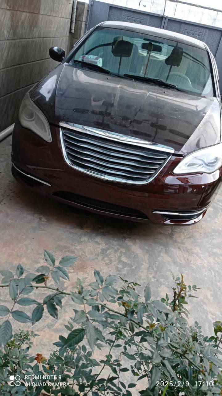 بەناوی خوای گەورە کریزلەر 2013  مەکیە2.4 چوار بستن تەبریت مەرکەزی تەعدیل سرعە دژە خلیسک یەک درگای بۆیاخە 100 هەزاری حەقیقی ڕۆشتوە ماشاالله هەر لۆکە ڕەقەم بەغداد عەسڵی من بەشەرتی تەحویل نایفرۆشم سعری 65 گەڵاو مەعامەلە *********** Singapore
