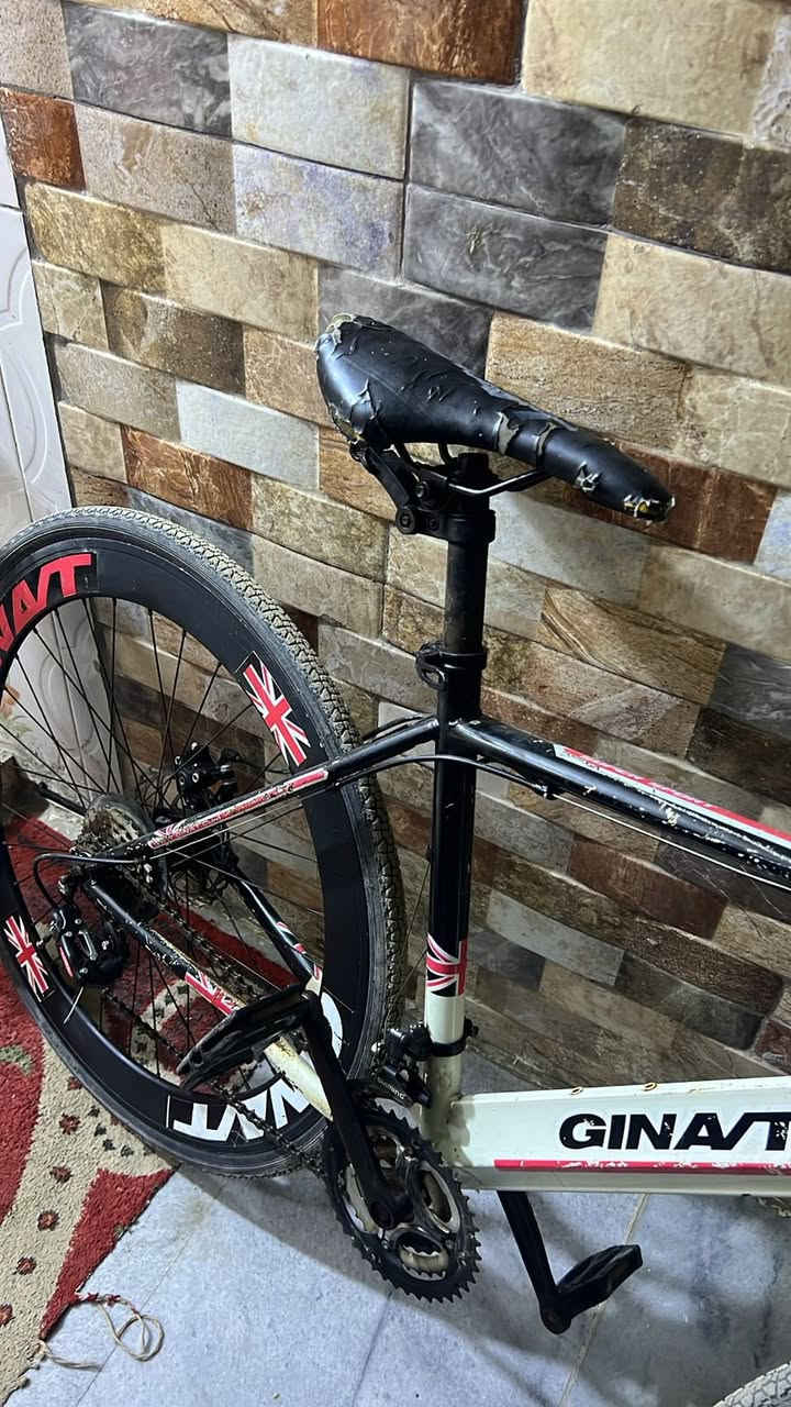 للبيع
بايسكل بريطاني سعر خاص 
مكاني بغداد الغزاليه 
***********
