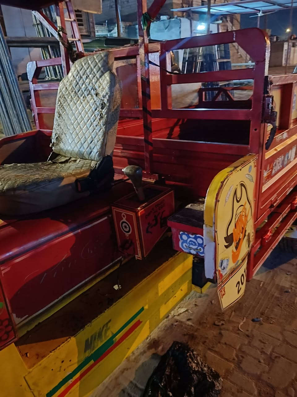 السلام عليكم ستوته تحوير محرك بطه جنون كفاله عامه كير مكينه برغي مامفتوح تجي وتشوفه بعينك تعتبر سياره للتوضيح رقم رقم تحويل ثاني يوم خير من الله مامتعوبه نضيفه وحلوه رجائن لاتكسر بسعر محتاج وريد ابيعه
السعر 5 ملاين ونص وبيهه مجال حك جيه مكاني ميسان عماره
رقمي ***********
