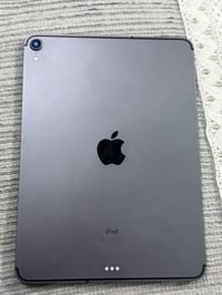 ايباد ١١ برو • نضافة ٩٥ • بطارية ٨٨