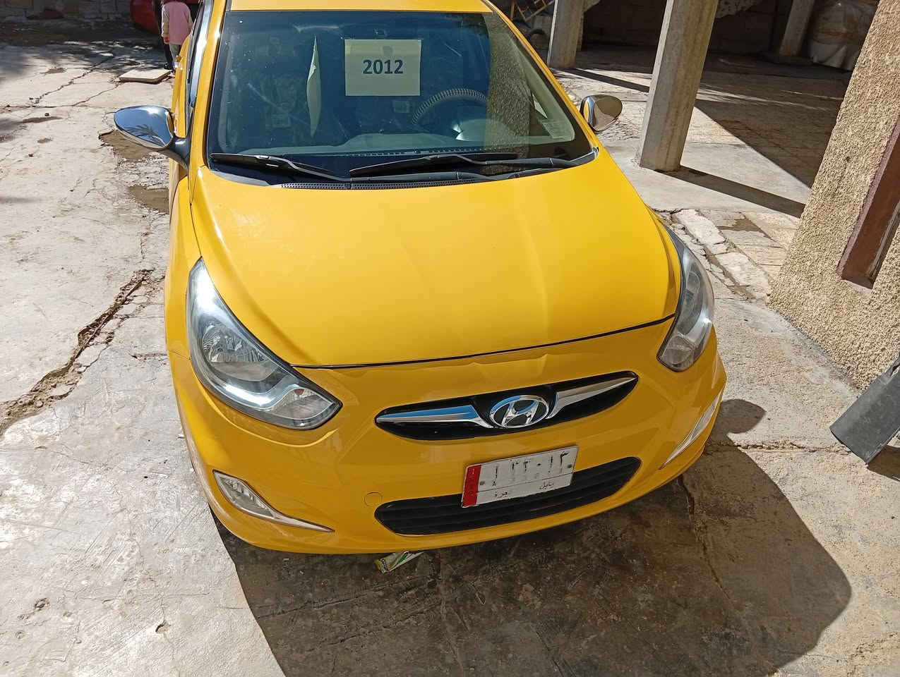 اكسنت ١٢ خليجي 
كفاله من ضربه 
سونار بالمنشور
١٦٠٠ دوش المرغوب 
كم مكان زغار معجون مال تعمير لان دخلتها فرن صبغ جديد صبغ عام  وبولش قبل كم يوم 
تبريد جاهز ما ناقصها شي
غرفتها جديده كلش   
رقم بابل بأسمي  
بغداد السيديه 
٧٩ بيها مجال بسيط حك الجيه 
***********
