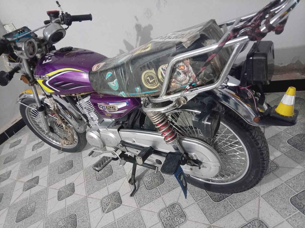 السلام عليكم دراجة تايكر موديل ٢٥ دراجة مكفولة كفالة عامة صالنصة رياضي أوراق كاملة مكاني ديالى ***********
