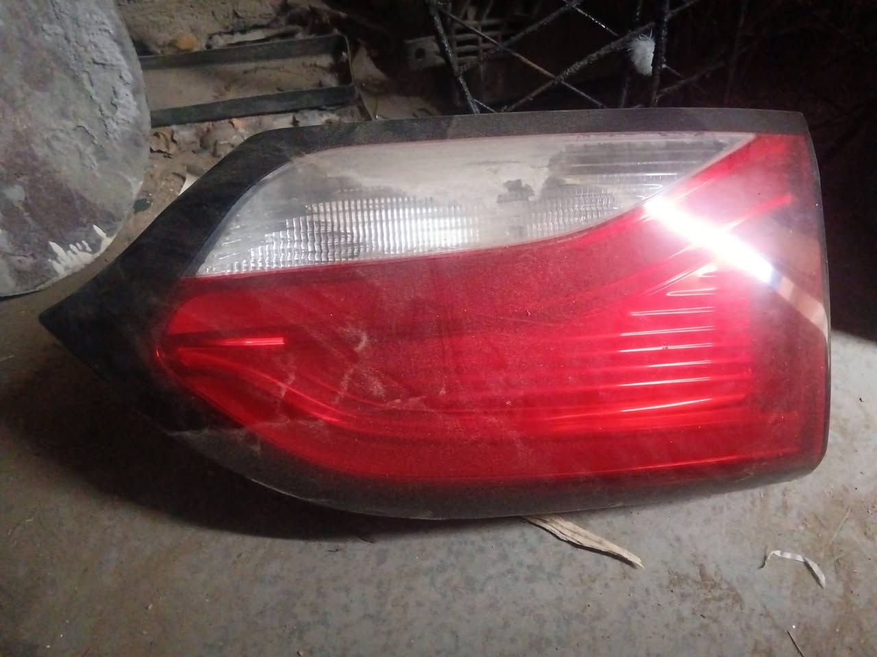 بك لايت وعبوه مال باسفكه كلهن ١٠٠ الف هاتف *********** الاسيا *********** بغداد حبيبيه
