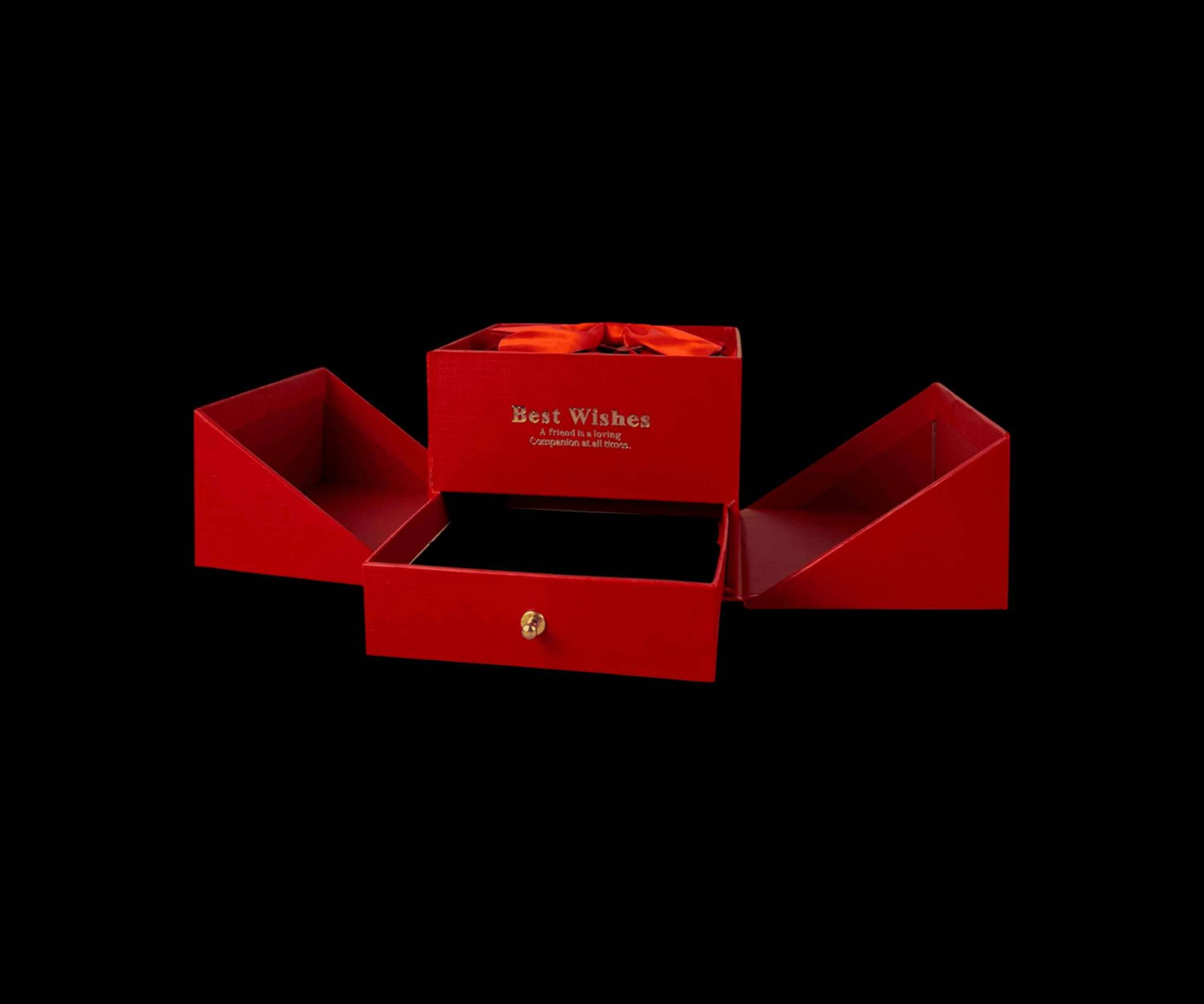 بوكس هدية مفاجأة مع درج سري – Best Wishes

الاستخدامات

تقديم الهدايا الرومانسية بطريقة فخمة ومفاجِئة

مناسب لعيد الحب، الخطوبة، الزواج، أعياد الميلاد والمناسبات الخاصة

يمكن وضع عقد، خاتم، ساعة، عطر صغير أو رسالة حب

مثالي لهدايا الأزواج، الأحباب، أو شخص مميز

المميزات

تصميم أنيق على شكل قلب بلون أحمر فاخر

آلية فتح جانبية تعطي تأثير مفاجأة مميز

درج سفلي مخفي لحفظ الإكسسوارات أو المجوهرات

بطانة داخلية ناعمة لحماية المحتويات

ورد صناعي مع ربطة أنيقة يعطي لمسة رومانسية

صناعة متينة تحافظ على شكل البوكس

مقاس عملي لا هو كبير ولا صغير – مناسب للتقديم والهدايا

محتويات الصندوق

بوكس هدية على شكل قلب

درج سفلي مدمج

ورد صناعي داخلي مع ربطة

كيس هدية أنيق مكتوب عليه Best Wishes

الملاحظات

قياس المنتج:

- الطول: 13 سم
- العرض: 13 سم
- الارتفاع: 10 سم

قياس الكارتون:

- الطول: 14 سم
- العرض: 14 سم
- الارتفاع: 13 سم

الإكسسوارات المرفقة مع البوكس تكون ضمن العرض.

نوع وشكل الإكسسوارات قد يختلف حسب التوفر (سلسلة، تعليقة، أو إكسسوار مشابه). بغداد, العراق


**إذا كنت صاحب هذا الإعلان وتريد حذفه لأي سبب، رجاءا أرسل رسالة إلى الدعم الفني**