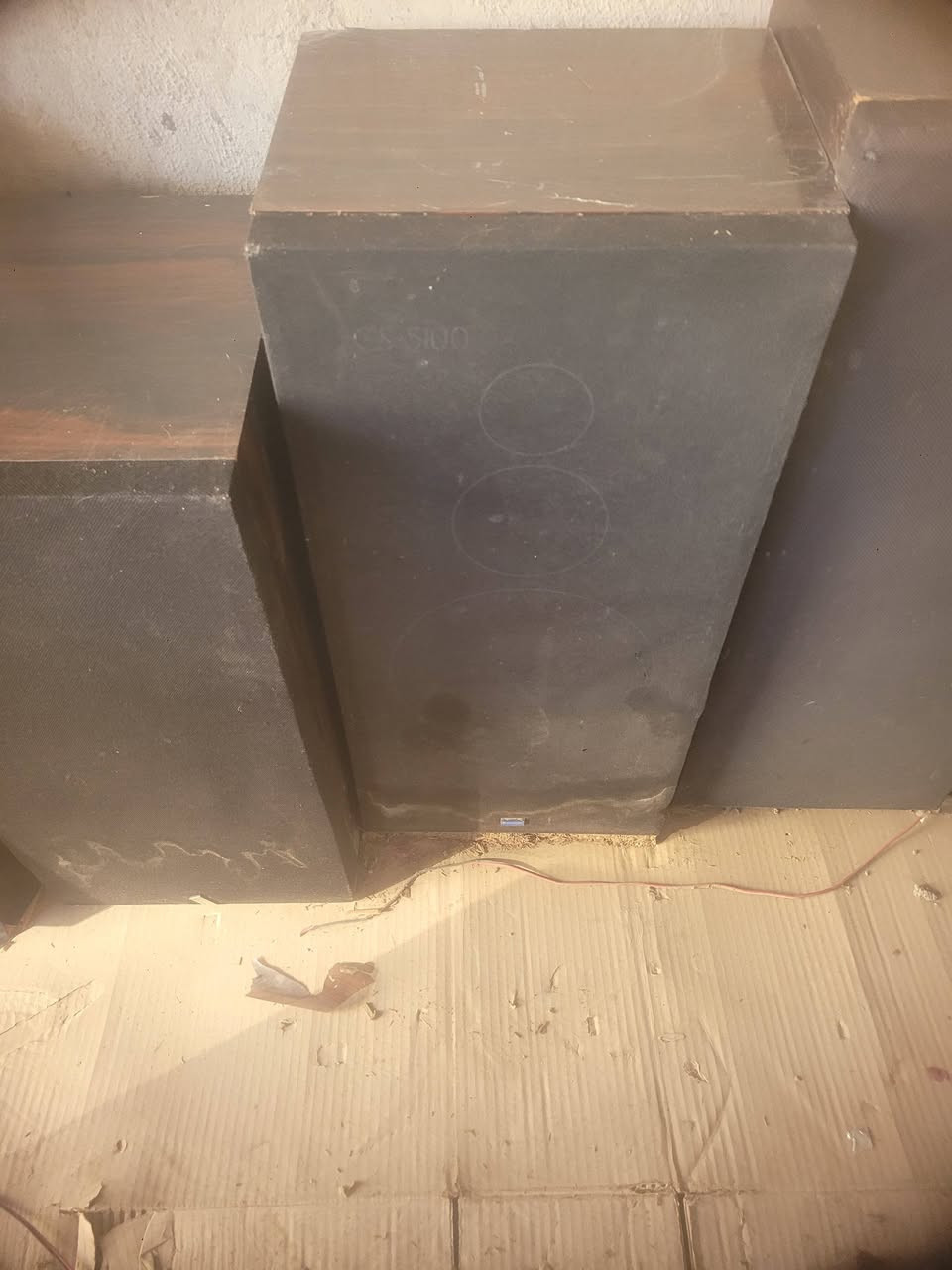 عن اذن مسؤول الكروب.  مجموعة سماعات منفرده الجميع ياباني نظافه جيده  8. اوم. .  60 واط . سعر المفرد ٤٠ الف . يوجد توصيل .


**إذا كنت صاحب هذا الإعلان وتريد حذفه لأي سبب، رجاءا أرسل رسالة إلى الدعم الفني**