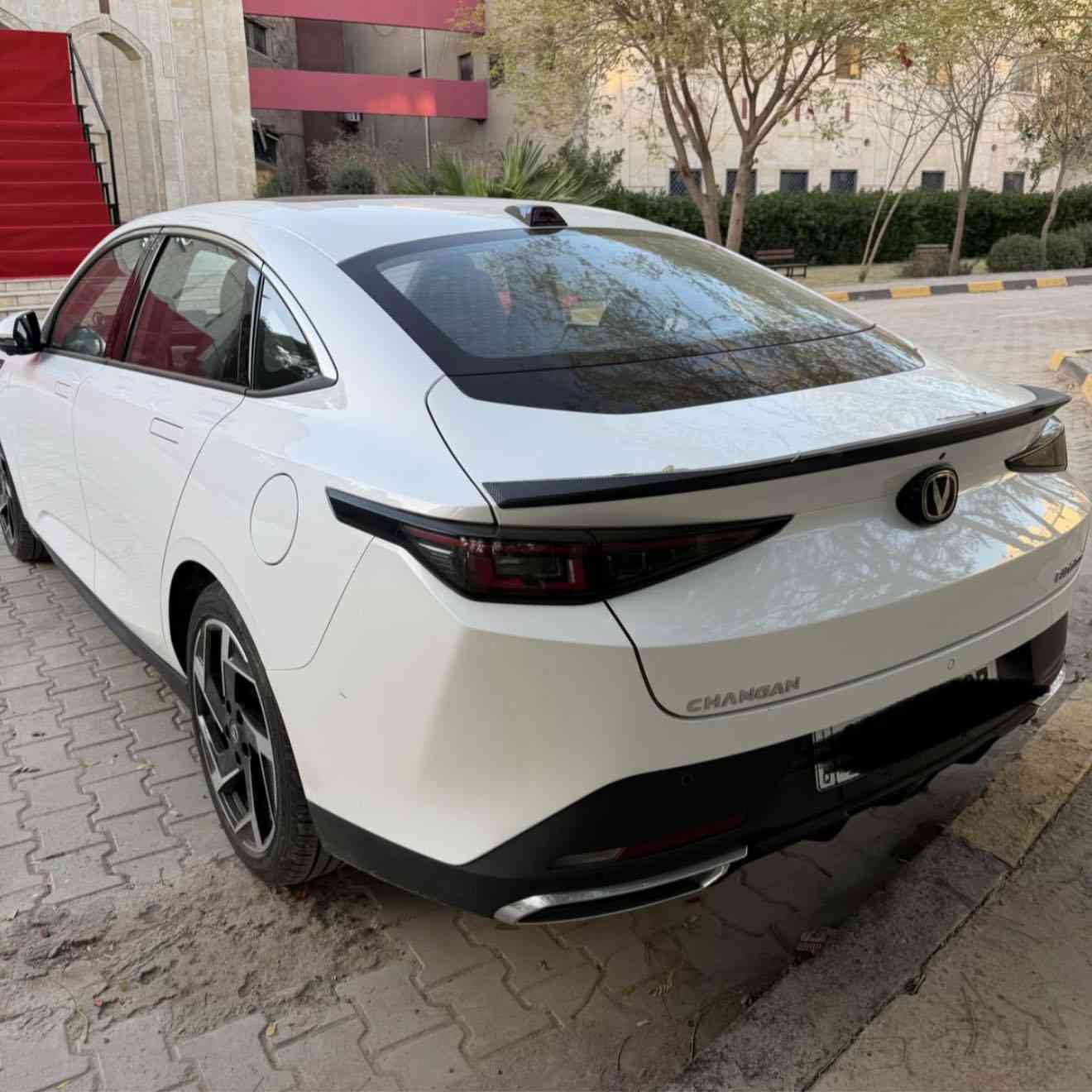 شانجان ايدو بلس (لامور) 
2025 فل اوبشن اخت الزيرو 
ماشية 8000 فقط ضمان البخيت
صيانة دورية مع تبديل دهن من الشركة
سيارة لوك وفول نظافة واستعمال شخصي
كاميرات 540 درجة وداش كام 4 جهات 
وكاميرا داخلية
سنوية باسمي
الصور توضح النظافة

المواصفات الكاملة:

محرك 1500 تيربو
ناقل حركة من شركة ايسن اليابانية 7 
سرعات امامي و8 باك
قدرة حصانية 187 HP
العزم 260 نيوتن متر
كير تبترونيك ميكانيكي 
من شركة DCT اليابانية عادي واوتوماتيك
رادار امامي ACC من شركة Bosch الالمانية
4 كاميرات من شركة هواوي 360 درجة
مرآة نقطة عمياء حساسات جانبية مع هيترات
فتحة سقف بانوراما
بصمة دخول ذكي مع مقابض ابواب مخفية
شاشة عرض LCD Full HD 8K 
مع ايماءات تحكم عن بعد ومختبر متنقل
هاند بريك بصمة
قطعتين تبريد

🟥 الـسـعـر لايك واكتب تعليق (1)

مكاني: الكرادة
للتواصل: ***********
