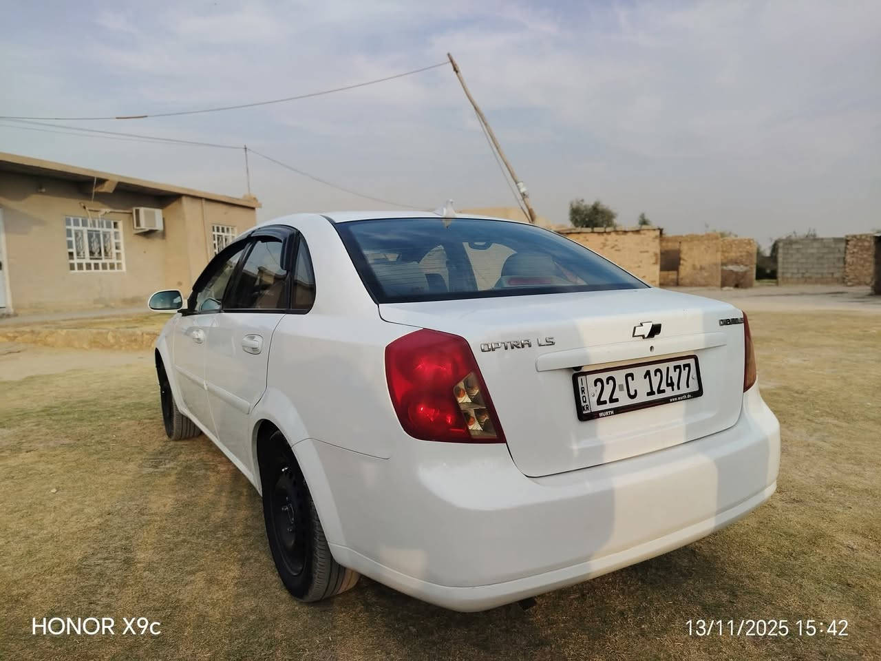 السلام عليكم اوبتره للبيع موديل 2006.كير توماتيك كير ومحرك كفاله. مع فول نشاطه. لون ابيض. سياره نضيفه مال بيت. شغل واطلع وين ما تريد ترايك. دوشمه جديده طخم تاير. كامله. رقمها دولي اربيل. ضررها  صبغ بنيد فقط. وبيها طخه خفيفه. موضحه بل صور. السعر75وبيها مجال. .مكانها موصل تلعفر قرية ابو ماريا. شرط التحويل. لازم تجديد كابون بانزين بيع مستعجل. التواصل على الرقم. ***********
