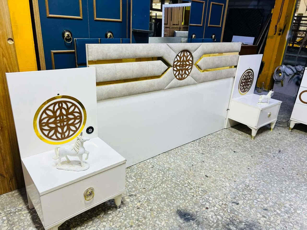 غرفة نوم مستعملة🇹🇷
موديله حديث 💥
 نضافة90 ٪💯
عدد القطع / 5 
نضام / أبواب 💢
أناره شغاله 💡
سعرها / 475 قفل 💸
شد ونقل داخل بغداد مجاني🚛
يوجود توصيل محافضات 🚛


**إذا كنت صاحب هذا الإعلان وتريد حذفه لأي سبب، رجاءا أرسل رسالة إلى الدعم الفني**