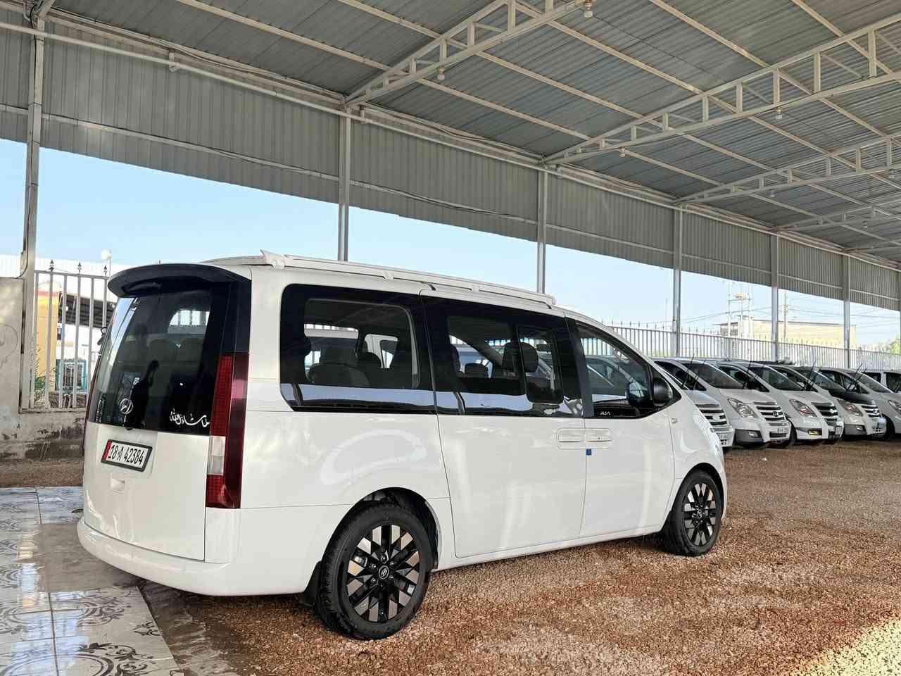 سلام عليكم  هونداي ستاريا 2023  السياره جديده كلش ماشيه 90 الف السياره كفاله عامه 11 راكب رقم بابل بسمي السعر 255  اوتو ماتيك. كاز
عنوان بابل الحمزه الغربي / ***********
