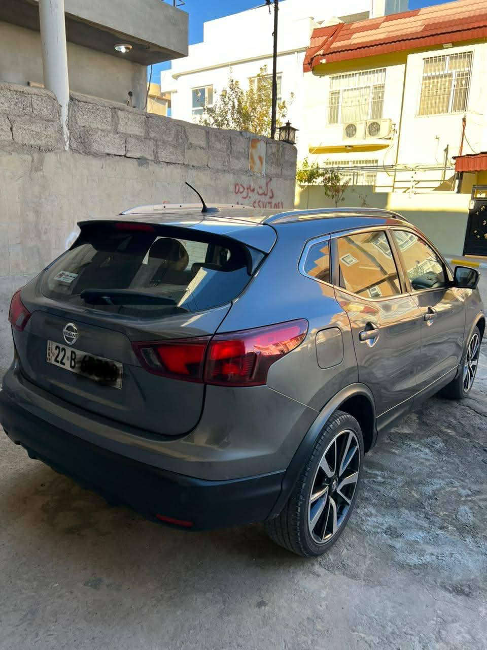 نیسان ڕوگ سپورت 2017
 فول فول
بەسمە
شەغال
کوشن کارەبایی و هیتەر
راداری تەنيشت 
سلايت 
٥ كاميرة
سوکان هیتەر
 هيچ پارچه سبوغو ساردة كوتي نيه به شه رت
٦٠ هزار  كيلومتر ڕویشتوە
گێڕو مەکینە نەکراینەوە بێ کێشە بەشەرت 
سعر : ١٦٥ كه مه ك مجال
(شەرتی تەحویل وکالەو )
رقم:*********** أربيل, العراق

