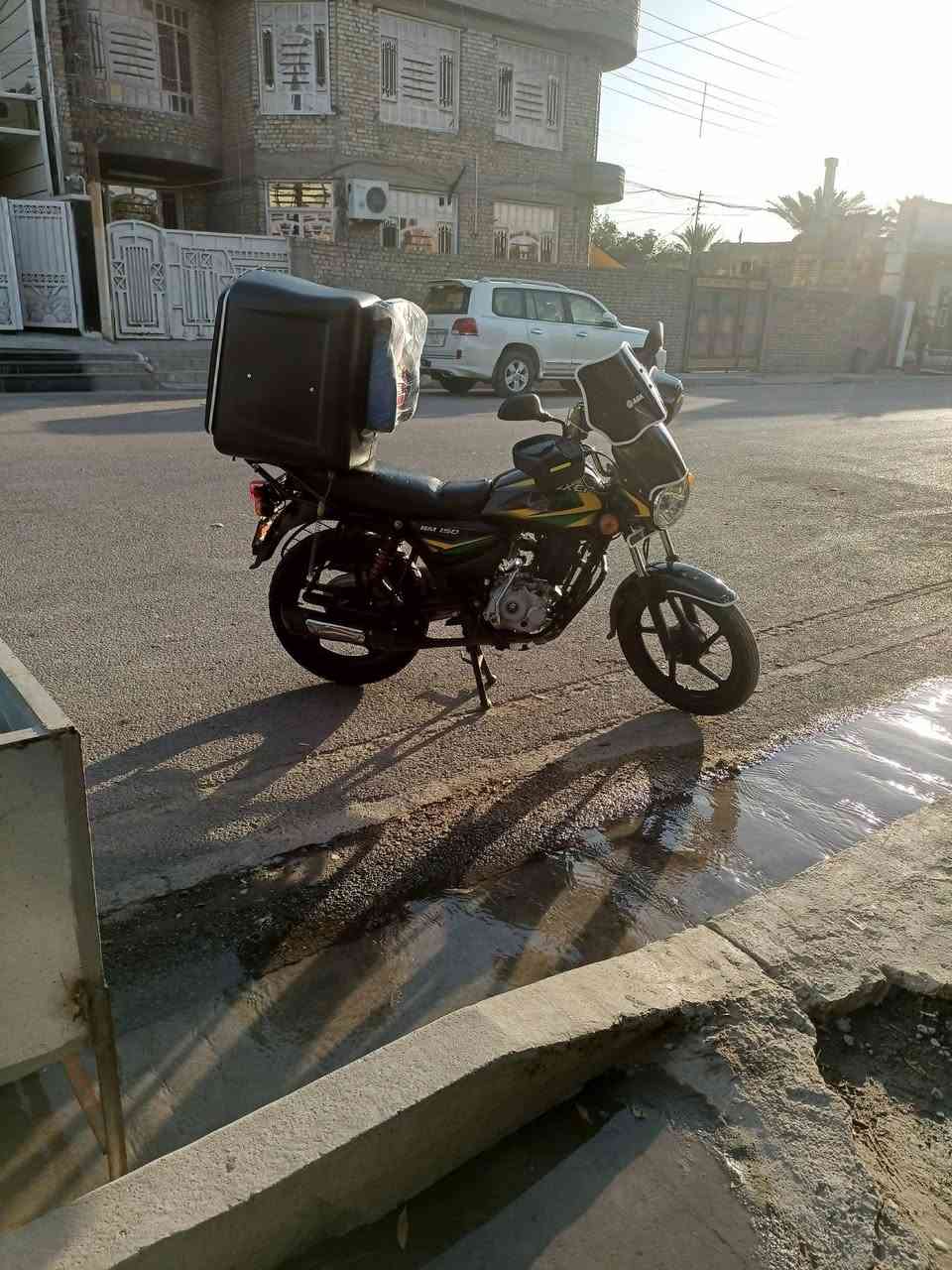 سلام عليكم بوكسر موديل 2021 جديده رقم سنويه تحويل ثاني يوم مكان بغداد *********** سعر1800بيهة مجال دراجه مكفوله
