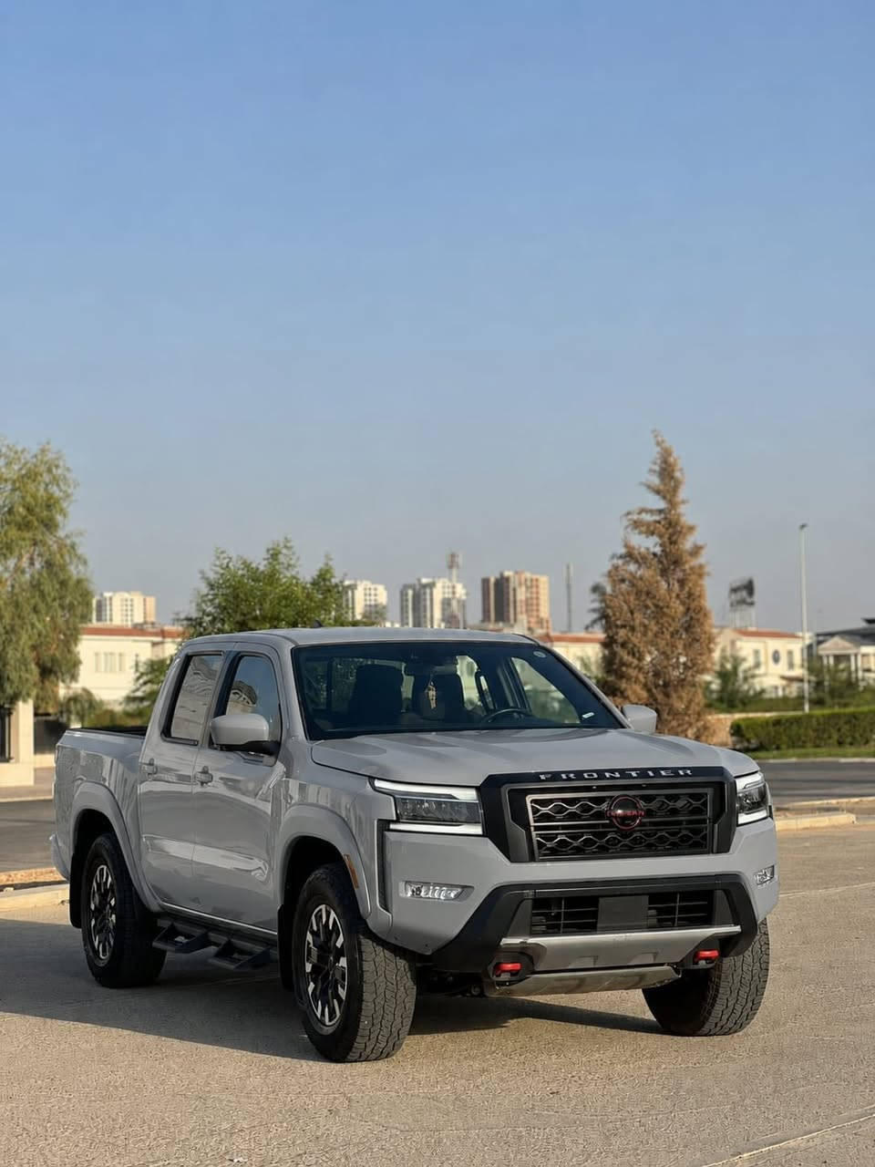 نيسان فرونتير PRO-X 2024 فول  مواصفات كامل سياره شرط بدون كلشي ما بيها بس جاملغ سرقه ومبدل ابيض ومصبوغ نفس اللون بدون دواخل سياره جاهزه من كلشي

 ماشيه 26 الف مايل 

صور الحادث مرفق مع المنشور 

للاستفسار ‭***********‬
