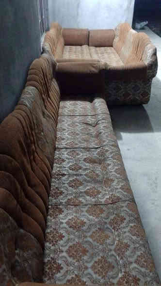 قنفات مستعمل عراقي سعر 160 ٩ امتار ***********
