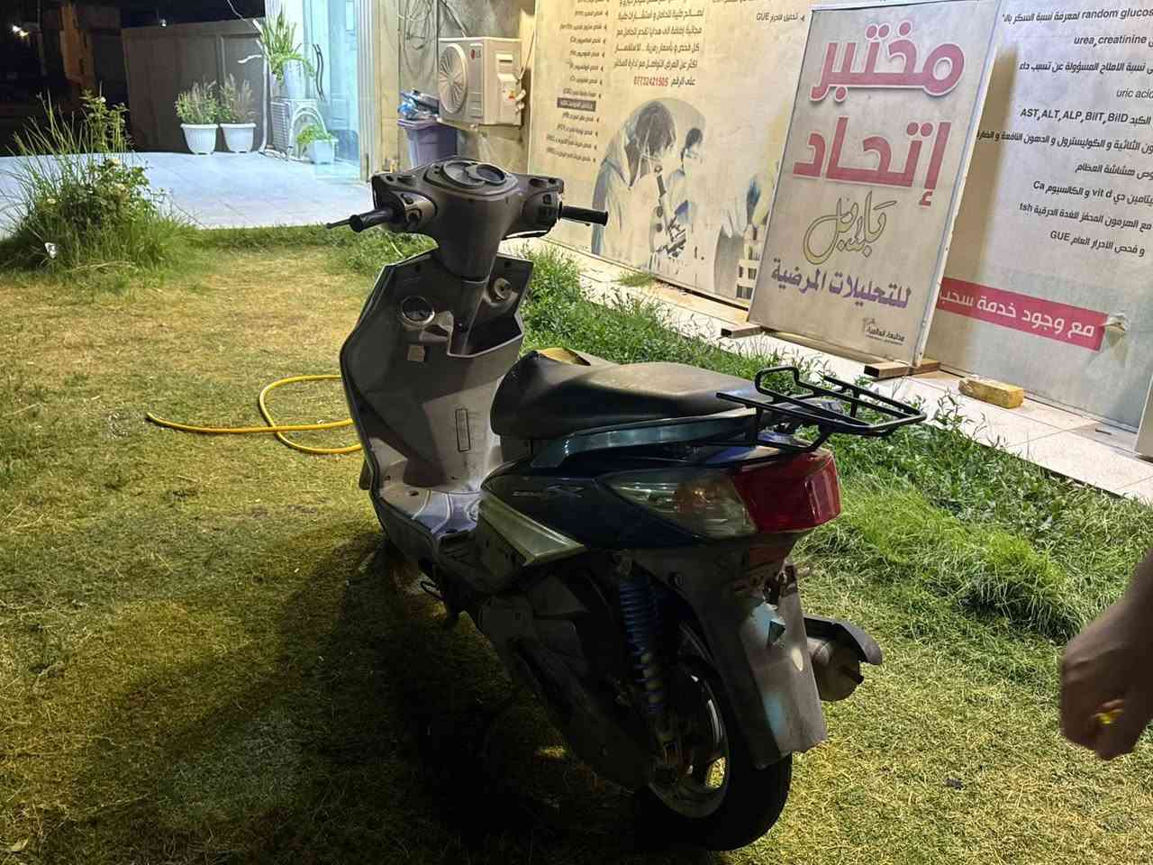 السلام عليكم 
للبيع سكنس لد فحل لون بحري نظيفه ماصارلي هواي مطلعها من الرمبه قليل مستعملها المكان حله حي الجزائر يم مستشفى مرجان رقمي : ***********
