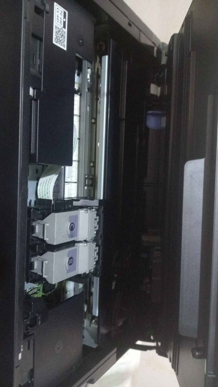 طابعه canon 
 موديل pixma TS5140 
نظيفه جدا جدا 
بس محتاجلهة كاترج(خرطوشه) وبس يعني طابعه شغلهة ممتاز سعرهة 130 الف بعقوبة, ديالى


**إذا كنت صاحب هذا الإعلان وتريد حذفه لأي سبب، رجاءا أرسل رسالة إلى الدعم الفني**