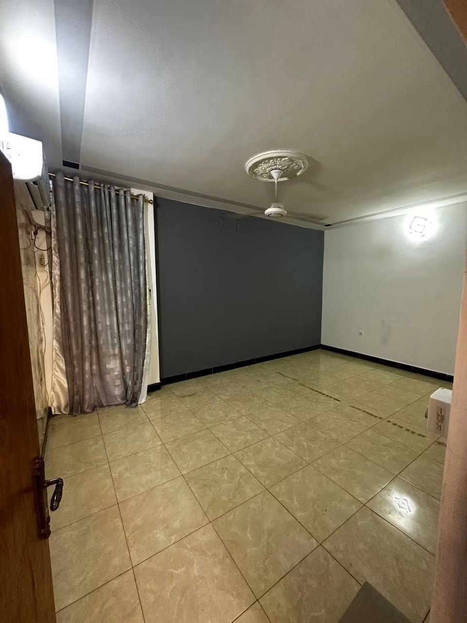 للايجار في السيديه
منشور رقم (152)
🌐مشتمل طابق اول معزول عزل تام 
💠 غرفة  نوم 
💠صاله
💠مطبخ 
💠وخدمات 
 بدل الايجار 500 الف قفل 
📍موقع : السيديه - ضهر الخيزران  

⚜️للاستفسار ولتواصل الاتصال ع ارقام 
***********
