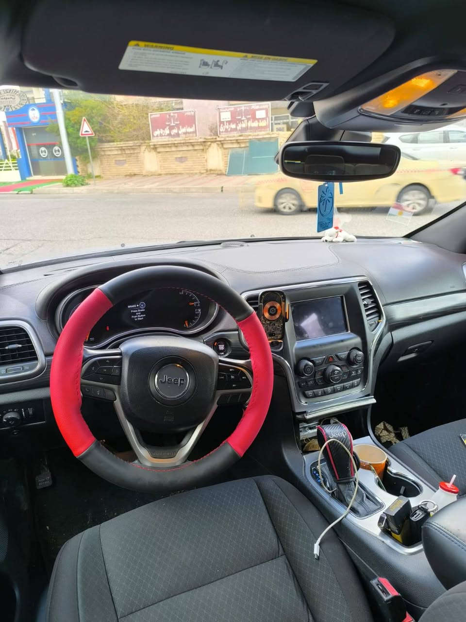 Jeep grand Cherokee 2021
٤ پارچە سبوغ(بۆنیت ، سەندووق ، ٢ دەرکەی سەکن) 
٢ دەرکەی لای سایق بیلاد گۆڕاوە
بێ ناوگرتن ، ئێرباگ دەژبول سیستەم 
شەش پستۆن 
 مەکینەی کەپس 
سەنەوی نوێیە 
١٢٨ هەزار کم چووە 
نرخ/ ٢١٠٠٠ $ 21000 أربيل, العراق


**إذا كنت صاحب هذا الإعلان وتريد حذفه لأي سبب، رجاءا أرسل رسالة إلى الدعم الفني**