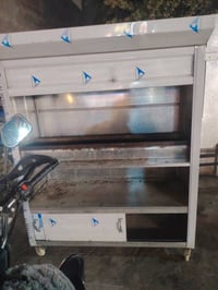 شوايه+باترينه عرض + شياش كباب للبيع استعمال قليل 07849163824