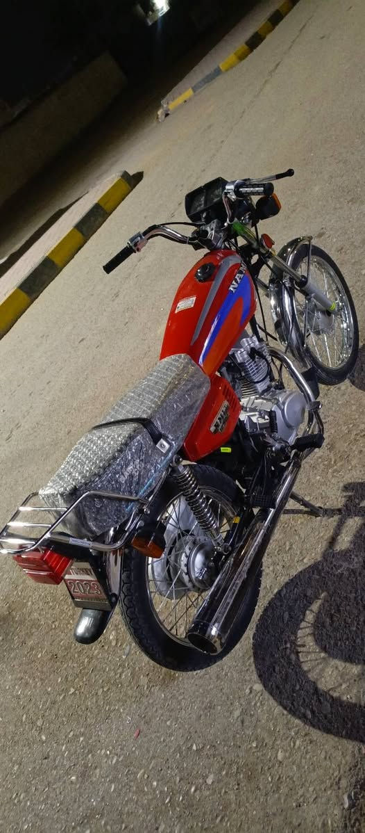 السلام عليكم نامه اصلي 23 

بلادي والي يريدها بيه خير ويدلل وهاذه رقمي 

***********
