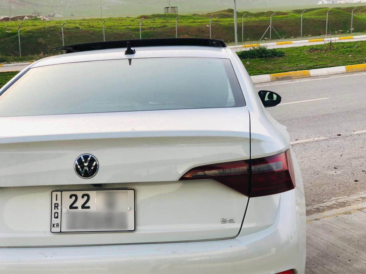 Jetta 2024 Se
جیتەی2024 ی Se
 بۆنیتی بۆیاخە ناوی نەگرتووە
ئێرباگی سوکان و شان سیستەمە
ڕۆیشتن: 27000km
سەنەوی تازەیە تا2031 
بەناوی خۆمە
لۆک و جوانە. 
نرخیشی 180$ وەرەقە و مەجال
***********
*********** رانية, السليمانية
