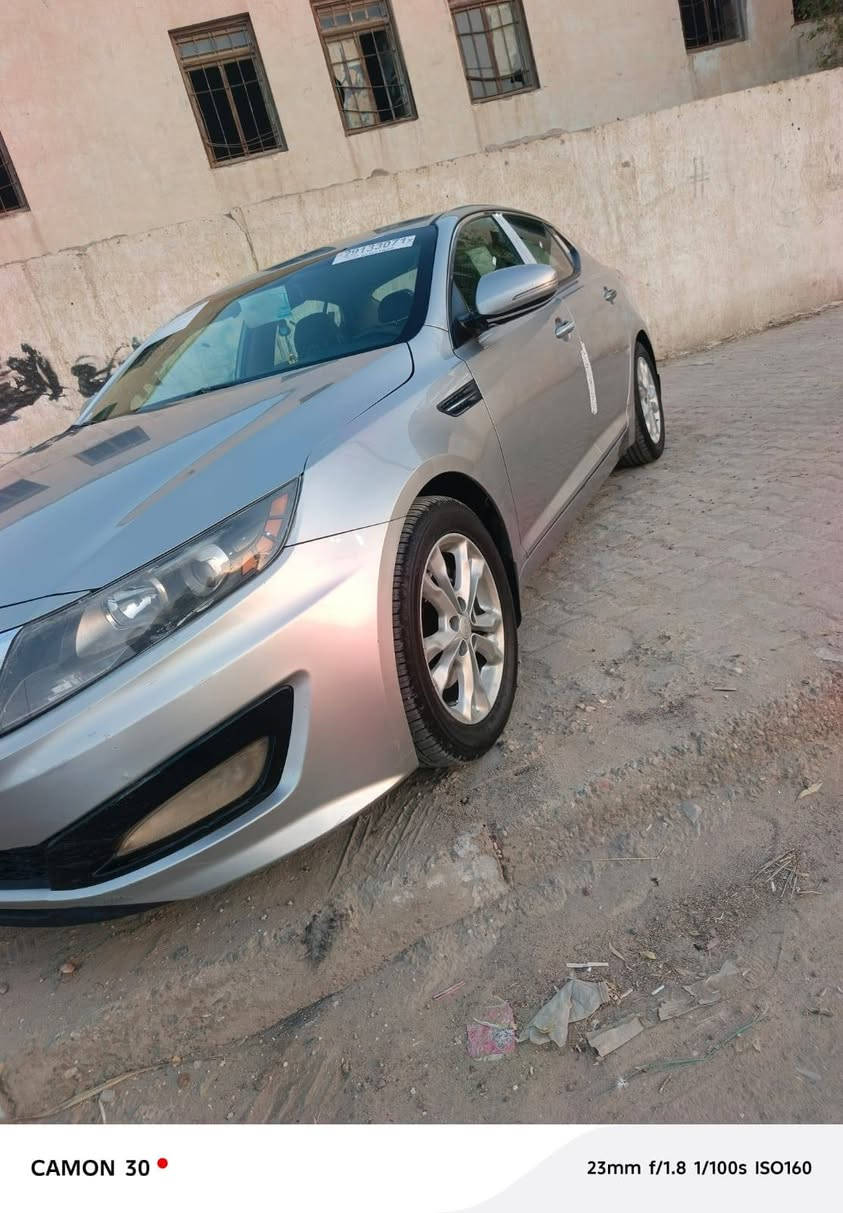 السلام عليكم
كيا أوبتما أمريكي موديل 2013 تبديل باب وچاملغ رقم ذي قار بأسمي سنويه لل 27 
جاهزه مكينه وگير جدد شرط حداديه تخم تاير تبريد كهربائيات شاشه كامره كلها شغاله السياره ماشيه شئ قليل
السعر ب ٨٨
رقمي ***********

