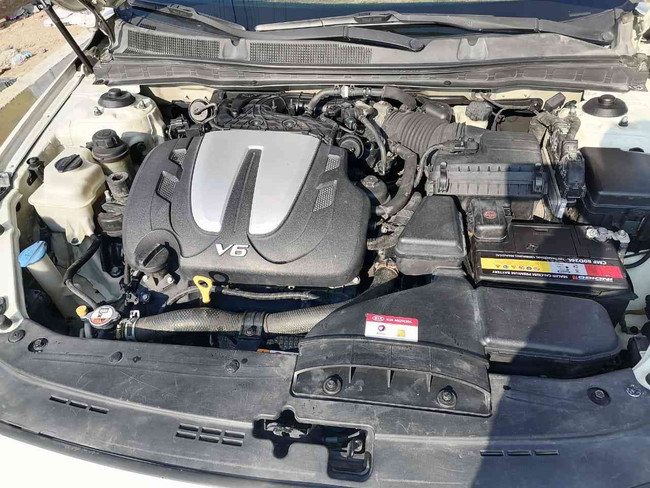 السلام عليكم..
كادنزا للبيع.فول مواصفات 
موديل ٢٠١٦ رقم دهوك ب اسمي ماشية ١٨٠ الف كيلوا..
بيها شبر بارد ب الجاملغ الايسر فقط.مكان السيارة. الرمادي السعر ١٦٠ ورقة وبيها مجال. للتواصل..
***********
