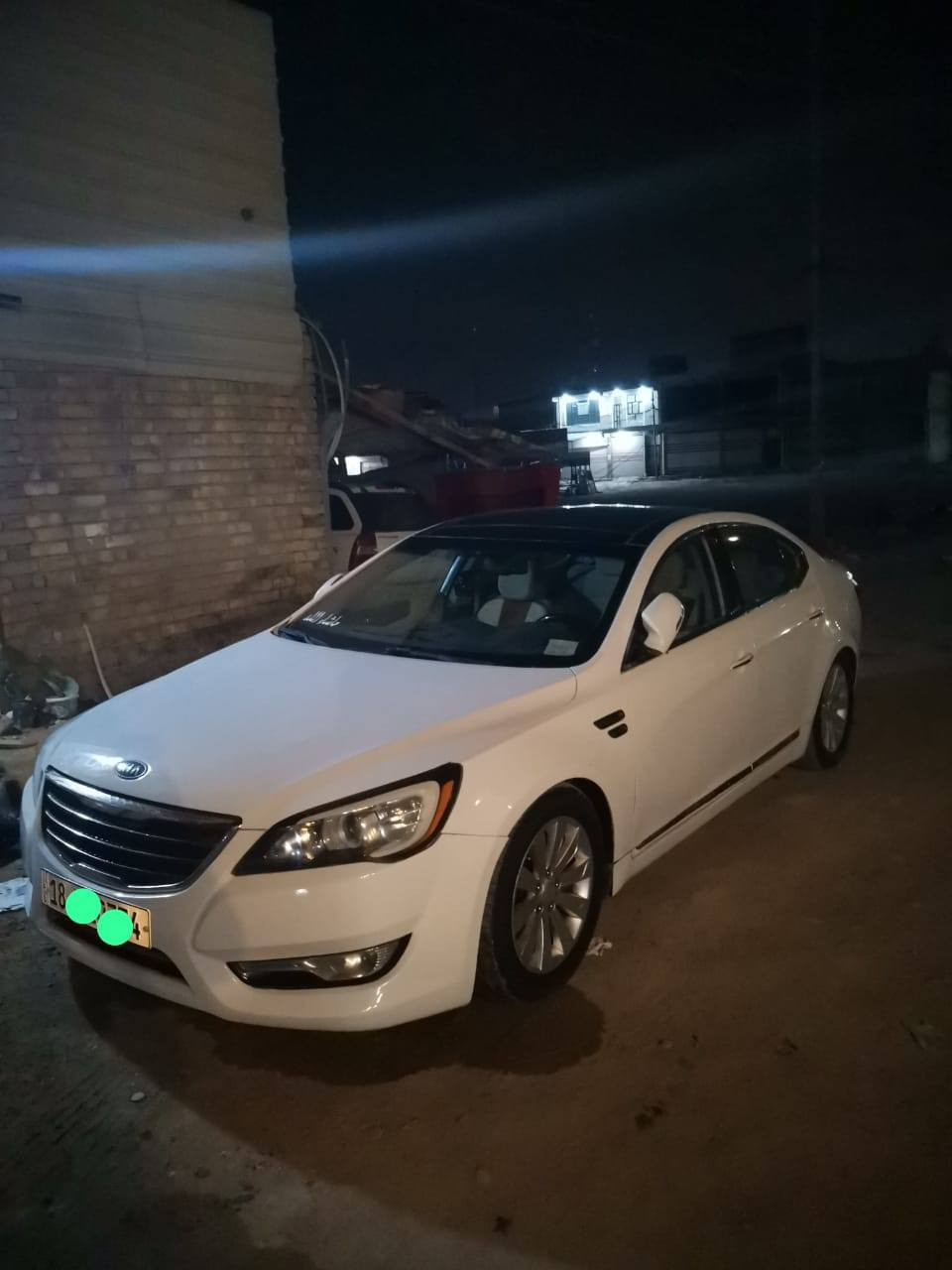 ✔️كيا كادينزا خليجي٢٠١١
✔️ مكينة 6 سلندر دوش كفاله وكير كفاله  🔻
ستوني مبدل حداديه كامله كله اصلي وكاله ودرايمات زيرو ترايهه كلش حلو ⚠️
✔️ مواصفات : 
 1.  كراسي كهرباء 
٢َ. شاشه وكامره وحساسات خلفيه وتحكم مقود 
٣. لايت امامي لد +خلفي لد 
٤. مري شفط اشاير 
٥. فتحة سقف  بانورما قطعتين ⚠️
٦. تبريد تدفئ 
الضرر : بيها قطع صبغ ابيع صبغ عام للعلم هيه قماره زجاج بس اني اكول عام حتئ لا تعتبني بشي تجي تشوفه وتقتنع واكون بخدمتك 
⚠️السعر :89 ورقه
 وماكو بهل نظافه هيج سعر ⚠️ 
✅ رقمها بابل انكليزي بسمي 
مكاني نجف  ***********
