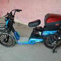 ماطور إلكتروني • بصمة وسويج • ٤ بطاريات