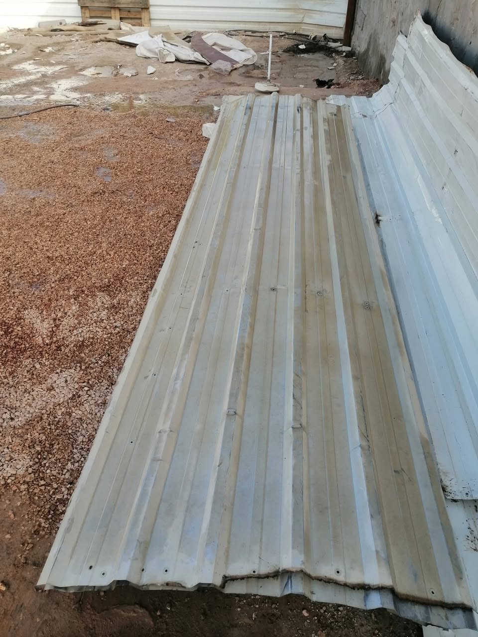 سلام عليكم جينك مستعمل اخو الجديد بيهن ٦ قطع طول ٣٩٥ واكو بيهن ٢ ٣٥٠ والجبيره ٥٥٠المترعله ٥ وشخاط وهنقلانات رقمي ***********.هذه
