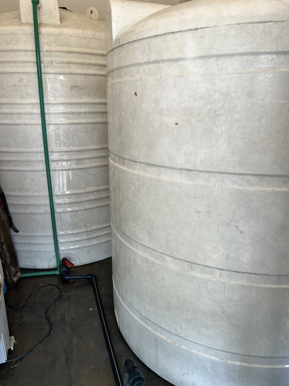 محطة ماء للبيع الموقع ناحية الرشيد
المواصفات
1000 لتر في الساعة
ايطالية
خزانات ماء 5000 لتر + 3000
ماطور غذائي للهوز

للاستفسار اكثر 
***********
