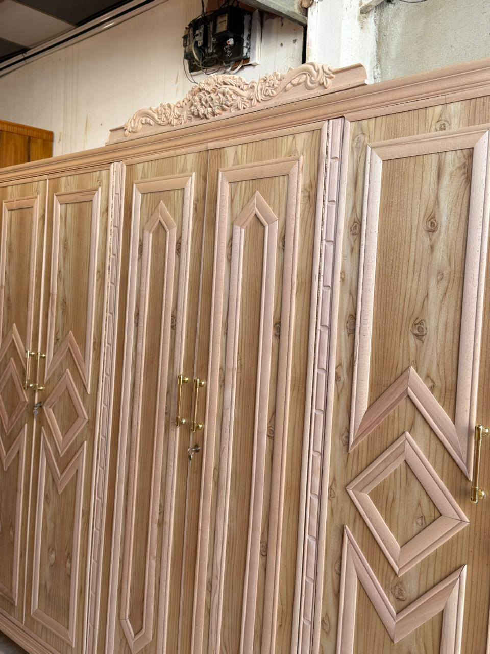 السلام عليكم✋
عرض خاص ومغري بس 350🔒
توفر لدينا من جديد كنتور 6 أبواب شغل درجه اولى توصي 5ملم فول نظافه 💯💯
للاستفسار وتساب *********** مباشر👑 ***********🌼
ومستعدون لشراء الغرف النوم المستعمله و الكناتير 🆕
