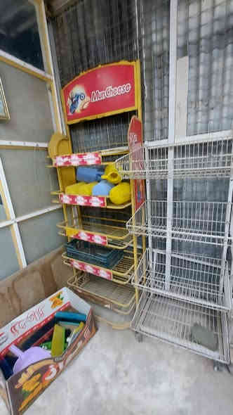 عارضات للبيع عدد٢ مع  واحده طرحيه كوت مع ٣٦ رف العمارات السكنية  ***********
