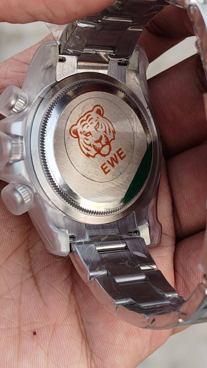 سلام عليكم رولكس دايتونه مكينه سويسري صور مكينه موجود بل مشنور السعر خاص واتساب ***********
