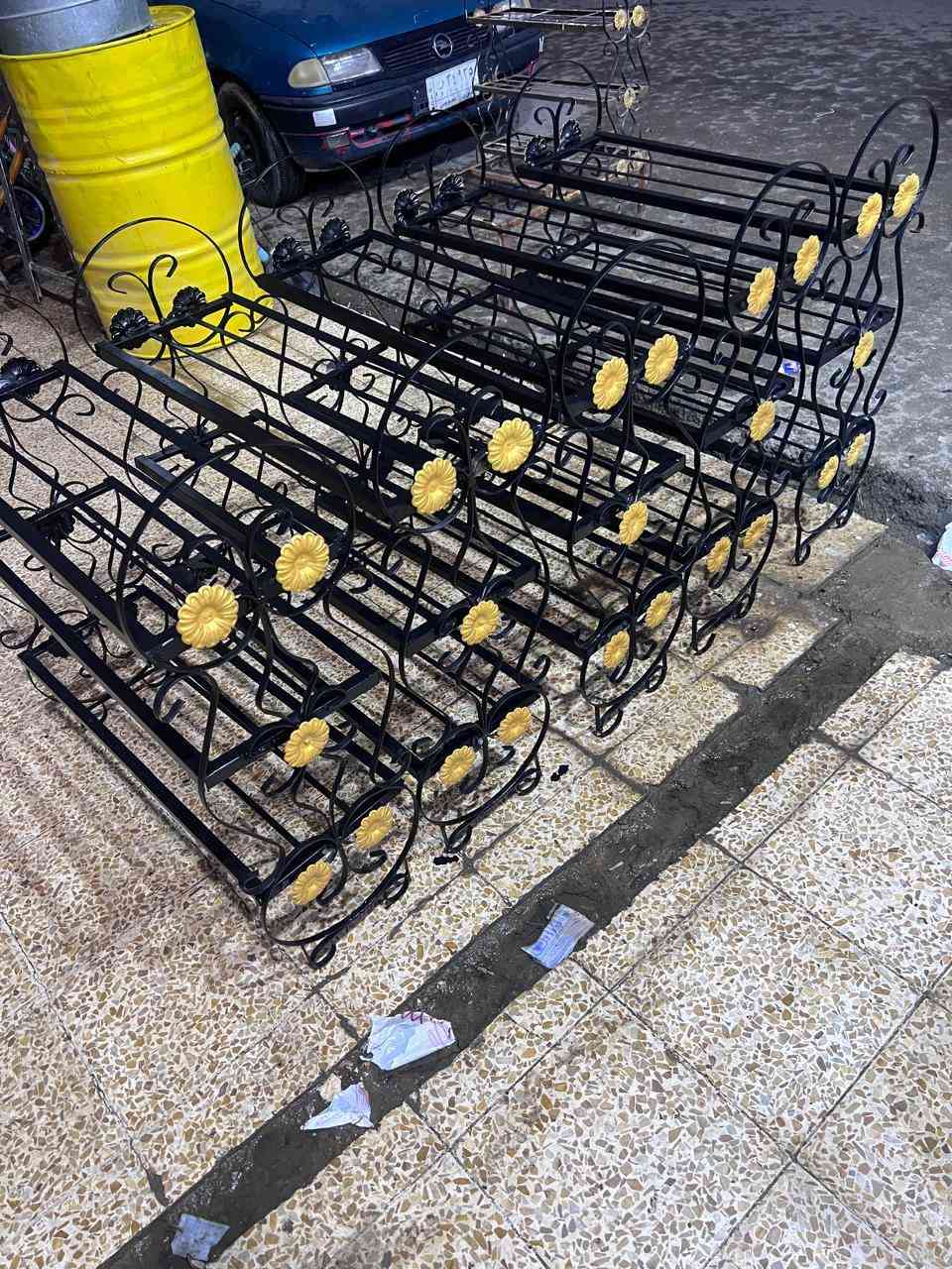 سلات احذاي سعر قطع 30الف عنوان موصل جانب الايمن حي رسالة حديد ثقيل يوجد توصيل ***********
