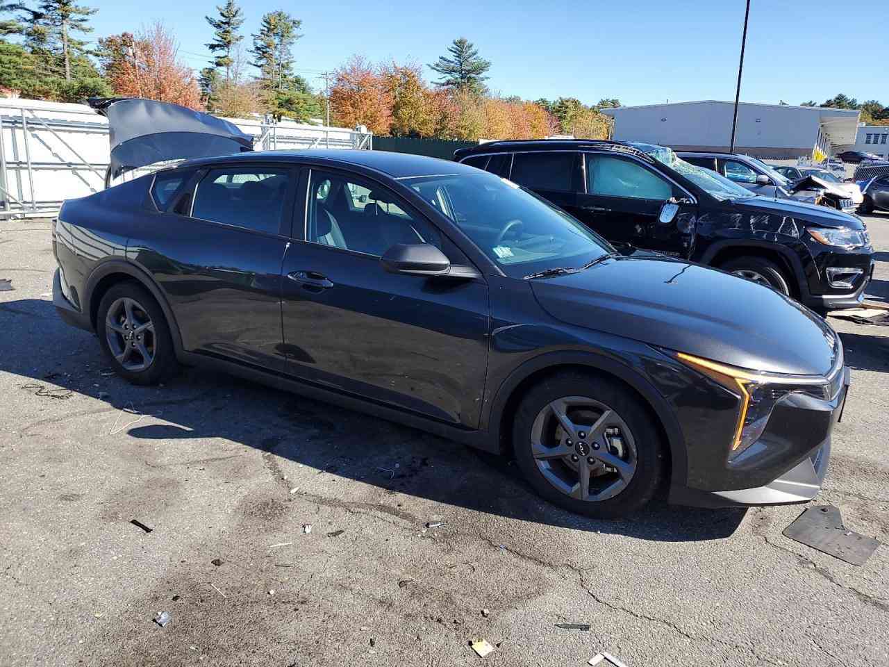 اول شيء متابعه للحساب ليصلك كل شيء جديد في عالم
اليوم عدنا :- كيا كي فور
للبيع فقط
موديل 2025
المواصفات:- نص فول
فئة ( LX )
محرك 2.0
عداد المسافه زيررررررو
الحادث:- واضح 
حادث جانبي
بجم كفاله
السعر الى الميناء ( 95 ) ورقه 
للتواصل متوفر فقط ( اتصال + واتساب) 
***********
