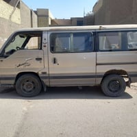 للبيع أو مراوس نيسان باص رقم واسط الماني  حمل موديل 90 حمل يعني خلصان ...