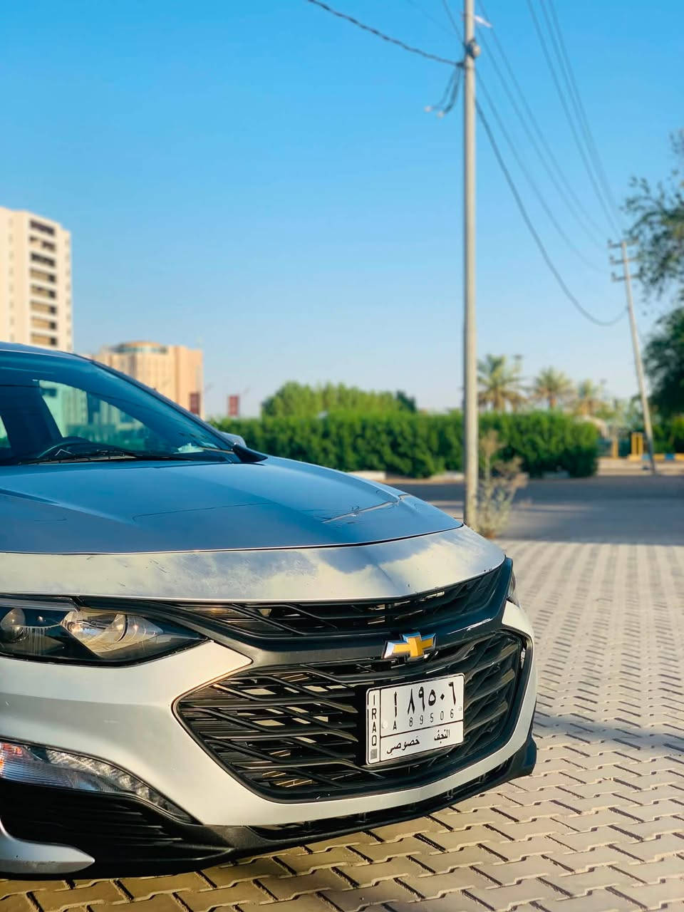 السلام عليكم
ماليبو موديل ٢٠٢٠ LT
رقم نجف
لون رصاصي

دعامية امامية فقط وبيها بارد بسيط بالجاملغ 
نظام ABS 
محرك ١٥٠٠ تيربو 
مانع انزلاق TCS
مقعد السائق تحكم كهرباء
تبريد قطعتين 
مثبت سرعة 
حساسات  خلفيه
بصمة تشغيل 
بصمة ابواب 
فتحة سقف 
نظام فحص ضغط الإطارات 
كامرة خلفية 
تشغيل عن بعد 
شاشة لمس 
شاشة تدعم اندرويد اوتو
شاشة تدعم ابل كار بلي 
السعر  ١٢٥  $ وبيها مجال
للاستفسار ***********
مكان السيارة في النجف
