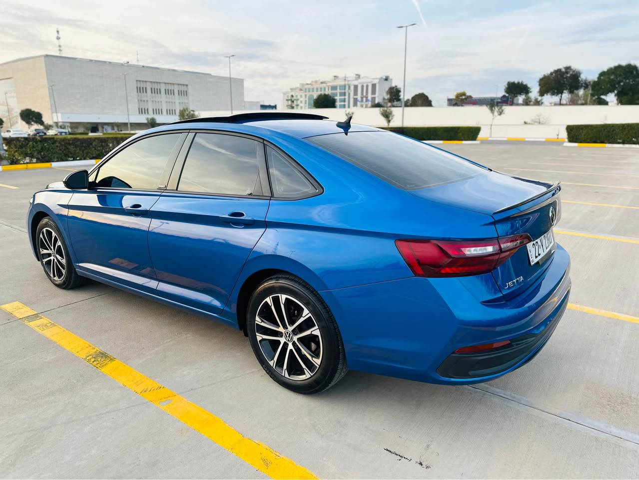 جيتا SE پلس Sport موديل 2023 بدون صبغ
حجم المحرك 1500 توربو
فوول مواصفات 
پانوراما - شاشات دجيتل - اضاءة داخلية 40 لون
تدفئة كشنات + ستيرن
رادار امامي 
ومواصفات اخرى كثيرة 
السيارة معروفة و عالمية 
وارد  كندي بدون صبغ  
مكان السيارة اربيل
*********** (whatsApp) أربيل, العراق
