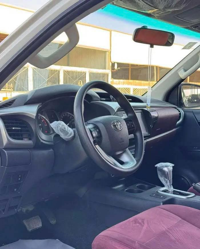 سلام عليكم 
للبيع بيكم تيوتا هايلوكس فورويل مديل 2022 سعودي رقم سياره بابل بسمي مداور ثاني يوم كير اوتماتيك تبريد قطعتين بس بارده قليل بيها  والباقي مكفوله كفاله عامه من كلشي مكنيه كير حداديه تبريد كله جاهز فول بصمه 1/1 سعر 305 وبيه مجال المكان  النجف  
الاستفسار 

‭0782 934 6113‬

‭0771 178 3134‬
