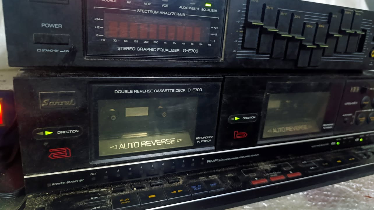 السلام عليكم قطعتين سانسوي مسجل وكلايزر شغالات مسجل شغال تفاصيل بالفديو بدون امبي فاير كهرباء 110 سعرهن 45 الف موجود خاص


**إذا كنت صاحب هذا الإعلان وتريد حذفه لأي سبب، رجاءا أرسل رسالة إلى الدعم الفني**