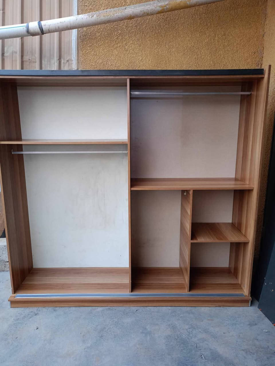 غرفة تركي 🇹🇷 مستخدام 5قطع  ✨✨
نضافه 90 💯
نظام سلايت 💖
السعر 425💖💸
مع شد🪛 ونقل 🚚  مجاني  داخل بغداد  محافظات بكروه للاستفسار والحجز اخذ صوره و دزو واتساب فقط.***********
