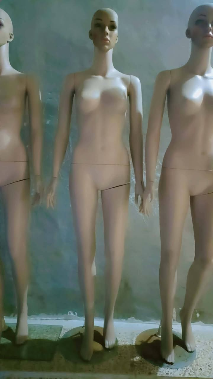 السلام عليكم
مليكانات نسائي كاملات نظيفات 3 قطع اسعارهن مناسبة عنواني موصل ايمن حي الشهداء متوفر توصيل جميع المحافظات للاستفسار خاص


**إذا كنت صاحب هذا الإعلان وتريد حذفه لأي سبب، رجاءا أرسل رسالة إلى الدعم الفني**