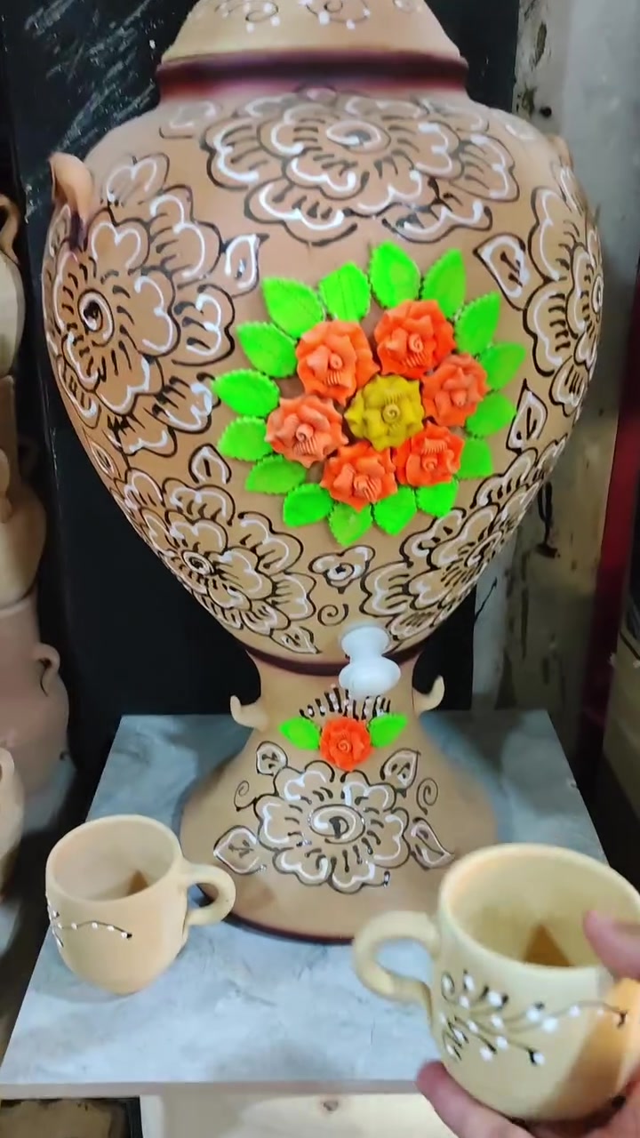 توفر ترمز ماء فخار يجي ويا كلاصين فخار 
لطلب و الاستفسار راسلونا عبر الصفحة 
او الاتصال على الرقم ***********
 #فخار #تراث #العراق
