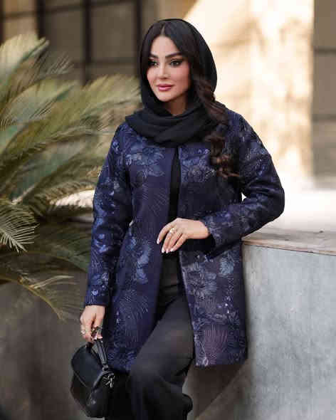 من رخصة الادمن 🩷🩷

جاكيتات قديفة هندي خامة ممتازة نقشات التطريز شغل أيد أيراني سعر 40 الف توصيل جميع المحافظات 
***********
#كشختي
