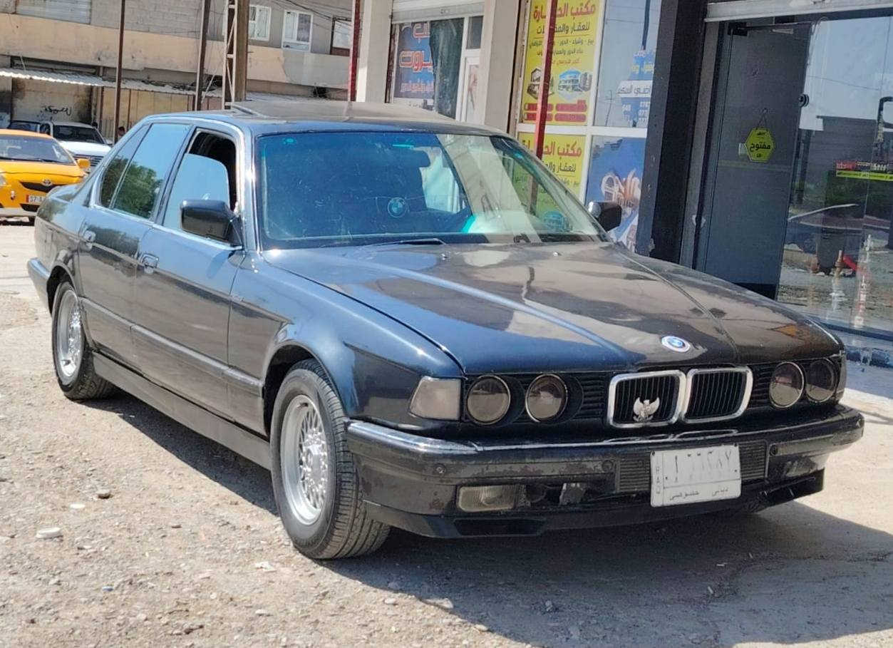 بي ام 735گير و محرك بطه سيارة نضيفة حلوة و گاعد  سيارة ما بيها مصرف سنوية 2020 منتهية  سنوية عضم عاج شرط ال تحويل گير ومحرك شرط بس بيها شوية صوت بگن عنواني كركوك حي العسكري السعر 37$ وبيها مجال بسيط للشراي يتصل ***********
